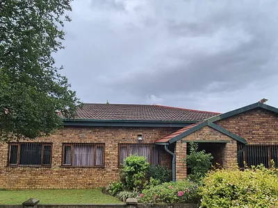 3 Bedroom House For Sale in Lydenburg - img