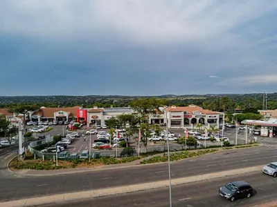 Commercial Property For Sale in Centurion - 3rcx.webp