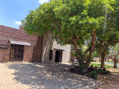 4 Bedroom House For Sale in Polokwane - tQm2.webp