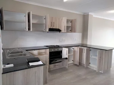 2 Bedroom Apartment To Rent in Paarl - MRrK.webp