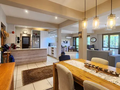 3 Bedroom Apartment For Sale in Ballito - 8wLB.webp