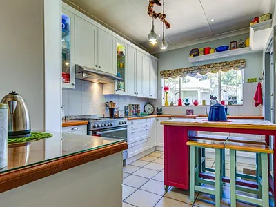 4 Bedroom House To Rent in Kempton Park - 6g5K.webp