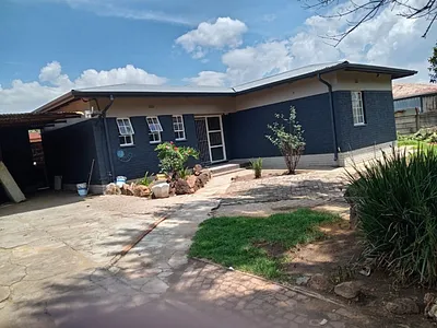 3 Bedroom House For Sale in Vanderbijlpark - FBH0.webp