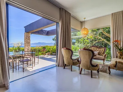 4 Bedroom House For Sale in Gansbaai - fSCC.webp