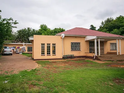 4 Bedroom House For Sale in Johannesburg - 0Fya.webp