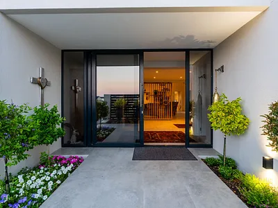 4 Bedroom House For Sale in George - sIPM.webp