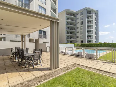 2 Bedroom Apartment For Sale in Sandton - 8r7b.webp
