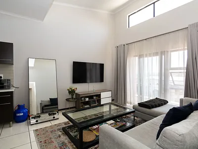 2 Bedroom Apartment For Sale in Edenvale - wzs1.webp