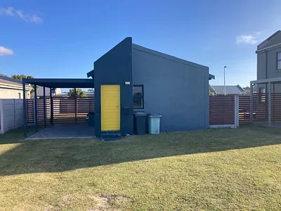 3 Bedroom Townhouse For Sale in Port Elizabeth - QDpn.webp