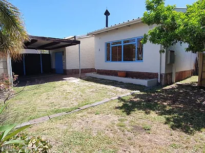3 Bedroom House For Sale in Blouberg - 36BB.webp