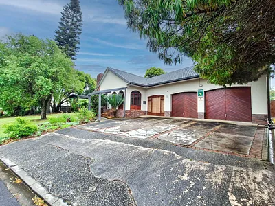 3 Bedroom House For Sale in George - NyOb.webp