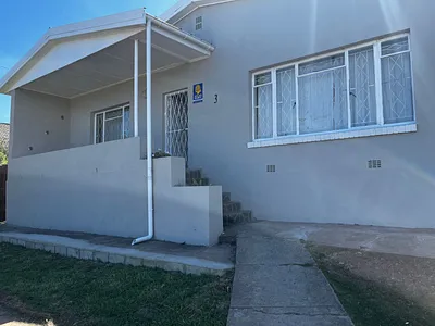3 Bedroom House For Sale in Uitenhage - SteL.webp
