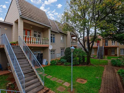 1 Bedroom Apartment For Sale in Johannesburg - EM9n.webp