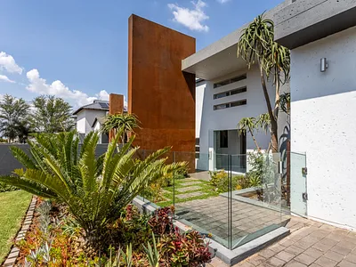 7 Bedroom House For Sale in Pretoria - RxAr.webp