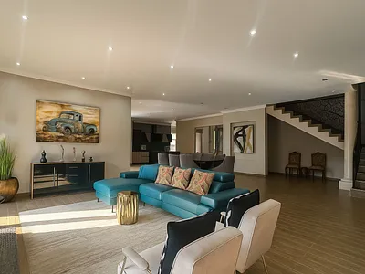 6 Bedroom House For Sale in Akasia - img