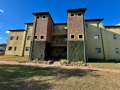 3 Bedroom Apartment For Sale in Nelspruit - rxsT.webp