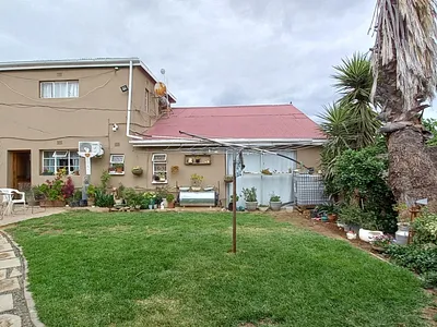 4 Bedroom House For Sale in Calitzdorp - tnc6.webp