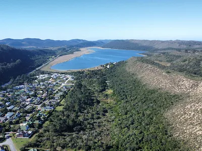 House For Sale in Sedgefield - laQx.webp