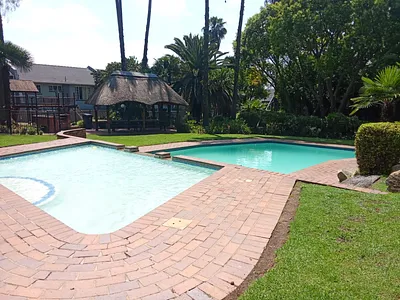 2 Bedroom Apartment For Sale in Randburg - SxKF.webp