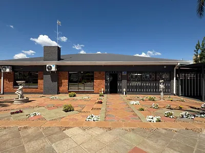 3 Bedroom House For Sale in Kimberley - A0I2.webp