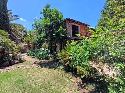 4 Bedroom House For Sale in Klerksdorp - a1MX.webp