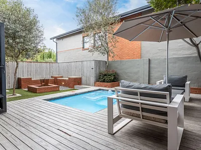 3 Bedroom Townhouse For Sale in Pretoria - 2nRO.webp