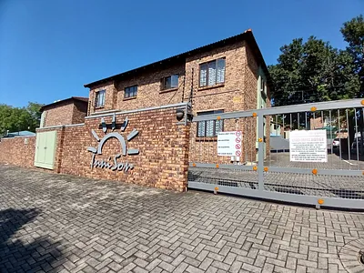 2 Bedroom Apartment To Rent in Nelspruit - nBSu.webp