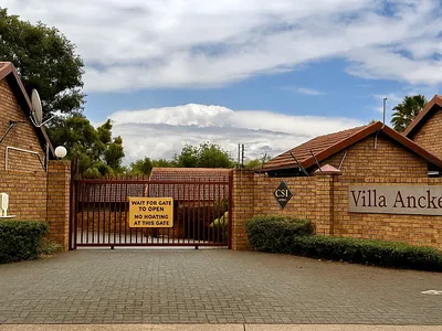 2 Bedroom Townhouse For Sale in Pretoria - img