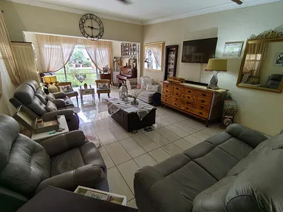 3 Bedroom House For Sale in Kingsview, White River - ZFAw.webp