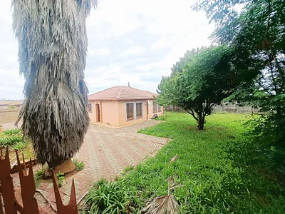 3 Bedroom House For Sale in Pretoria - n2gC.webp