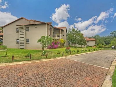 2 Bedroom Apartment For Sale in Randburg - img