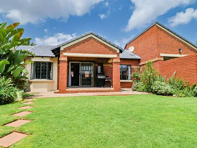 2 Bedroom Townhouse For Sale in Centurion - ArIR.webp