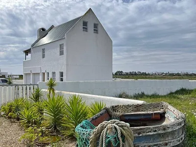 3 Bedroom House For Sale in St Helena Bay - bOx4.webp