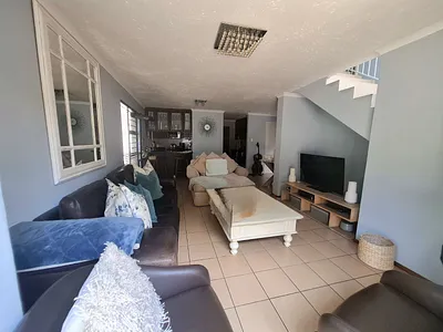 4 Bedroom House For Sale in Sandton - img