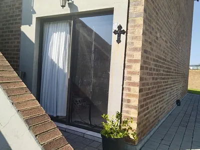 1 Bedroom Apartment For Sale in Secunda - ea1R.webp