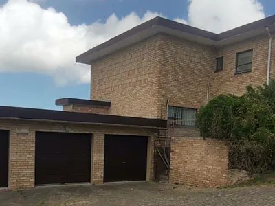 4 Bedroom House For Sale in Port Elizabeth - rtnw.webp