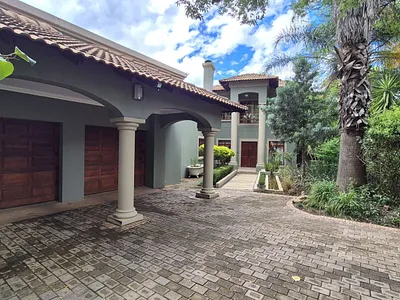 5 Bedroom House For Sale in Lydenburg - PhKF.webp