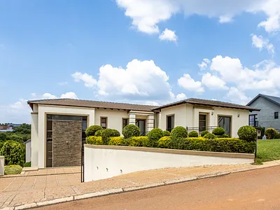 7 Bedroom House For Sale in Pretoria - dZJi.webp