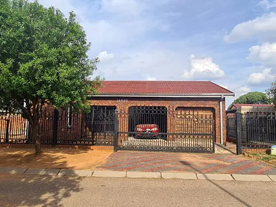3 Bedroom House To Rent in Pretoria - img