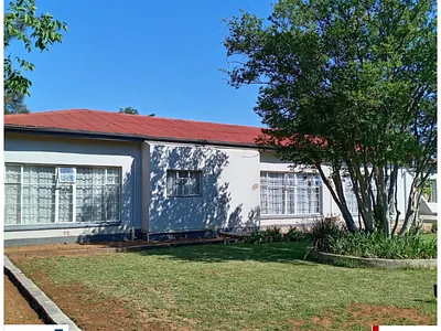 4 Bedroom House For Sale in Christiana - MjsB.webp