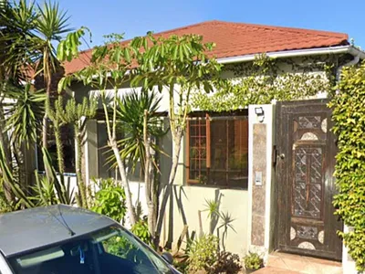 2 Bedroom House For Sale in Port Elizabeth - hmUM.webp