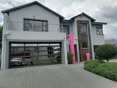4 Bedroom House For Sale in Centurion - Tp7i.webp