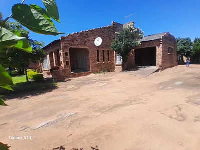 4 Bedroom House For Sale in Hammanskraal - LhSl.webp