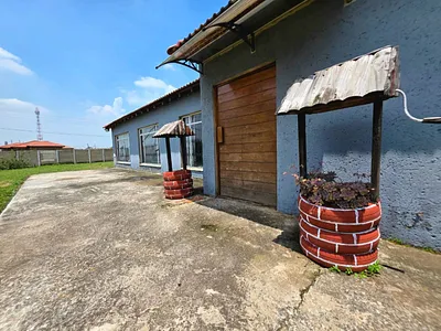 4 Bedroom House For Sale in Secunda - dFVb.webp