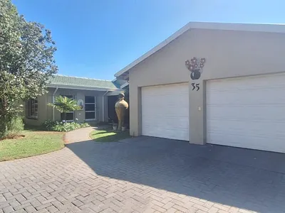 4 Bedroom House For Sale in Randfontein - r2nx.webp