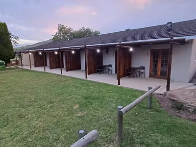 6 Bedroom House For Sale in Wakkerstroom - qJtL.webp