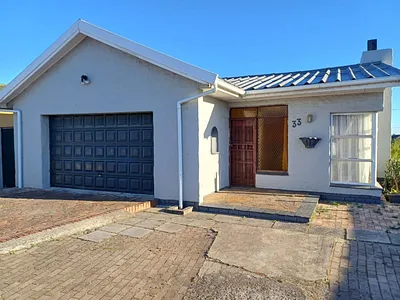 4 Bedroom House For Sale in Kraaifontein - dNK8.webp