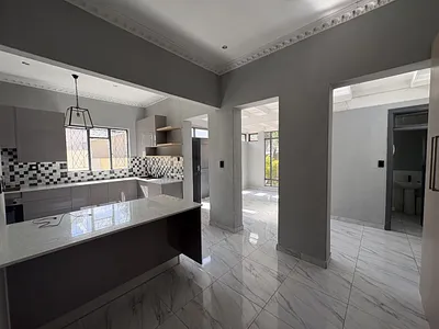 3 Bedroom House For Sale in Johannesburg - p66N.webp