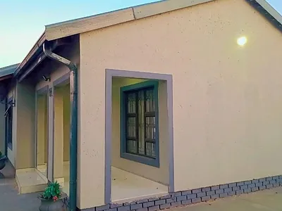 2 Bedroom House For Sale in Hammanskraal - Inje.webp