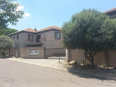 2 Bedroom Apartment For Sale in Brits - D8WF.webp